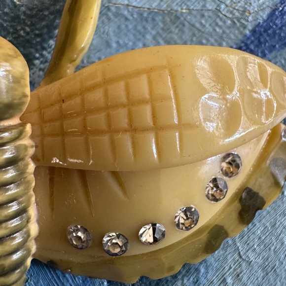 True vintage BAKELITE & Rhinestone Mothra Brooch, large, estate jewelry - Picture 6 of 7